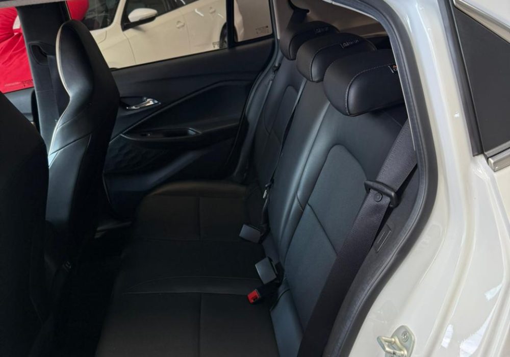 WhatsApp Image 2026-02-04 at 15.25.55 (1)